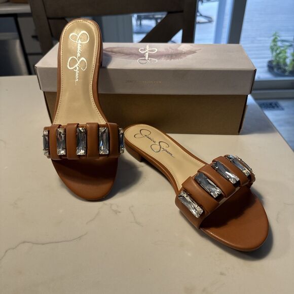 Jessica Simpson 7M Amille Ginger Faux Leather Embellished Slip On Flat Sandals - Picture 1 of 9